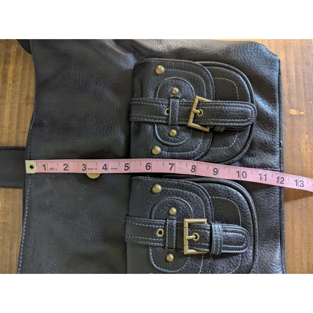 Vintage Black Faux Leather Shoulder Bag Purse with Buckled Pockets‎ Trendy
